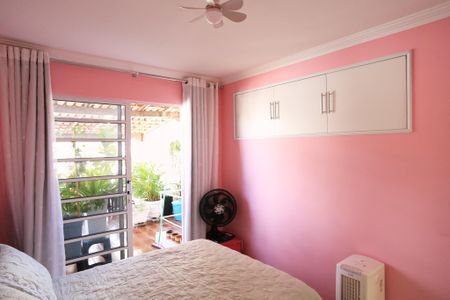 Casa à venda com 88m², 2 quartos e 1 vaga Casa à venda com 88m², 2 quartos e 1 vagaQuarto