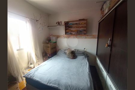 Casa à venda com 4 quartos, 150m² em Jardim Marisa, São Paulo