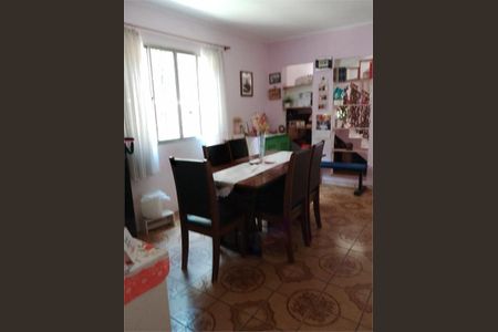 Casa à venda com 4 quartos, 150m² em Jardim Marisa, São Paulo