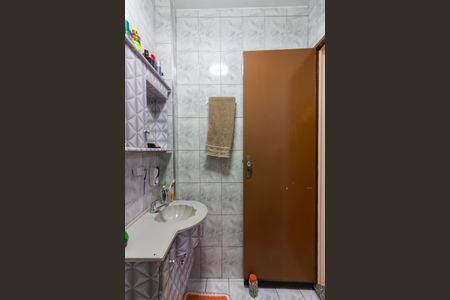 Casa à venda com 187m², 4 quartos e 2 vagasBanheiro 2