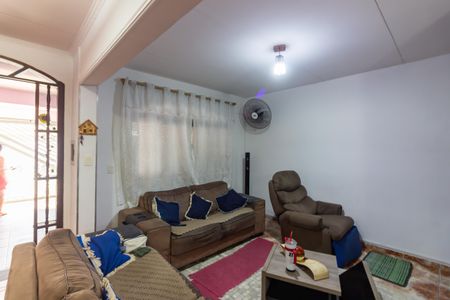Sala de casa à venda com 4 quartos, 187m² em Metalúrgicos, Osasco