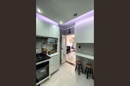 Apartamento para alugar com 65m², 2 quartos e 1 vagaCozinha