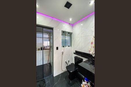 Apartamento para alugar com 65m², 2 quartos e 1 vagaBanheiro da Suíte