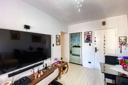 Apartamento para alugar com 65m², 2 quartos e 1 vagaSala