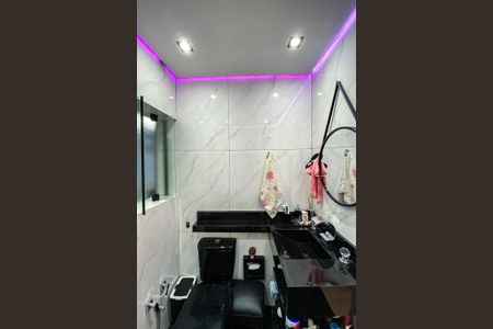 Apartamento para alugar com 65m², 2 quartos e 1 vagaBanheiro da Suíte