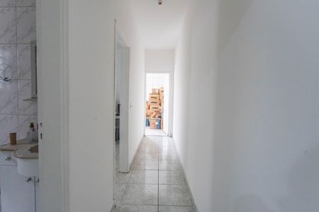 Casa para alugar com 115m², 2 quartos e 2 vagasCorredor 