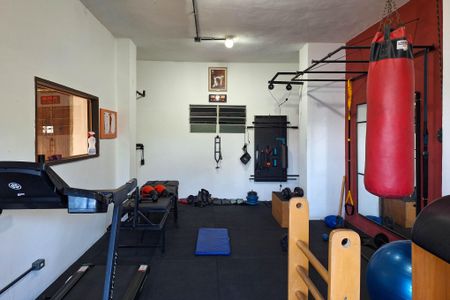 Casa à venda com 350m², 3 quartos e 3 vagasAcademia