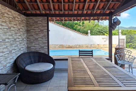 Casa à venda com 350m², 3 quartos e 3 vagasQuintal