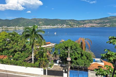 Casa à venda com 350m², 3 quartos e 3 vagasQuarto 2
