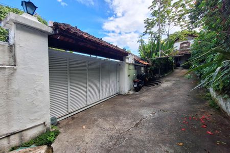 Casa à venda com 350m², 3 quartos e 3 vagasQuintal