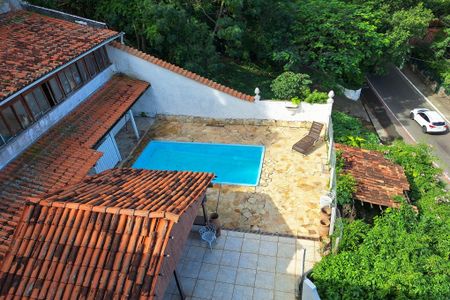 Casa à venda com 350m², 3 quartos e 3 vagasQuintal