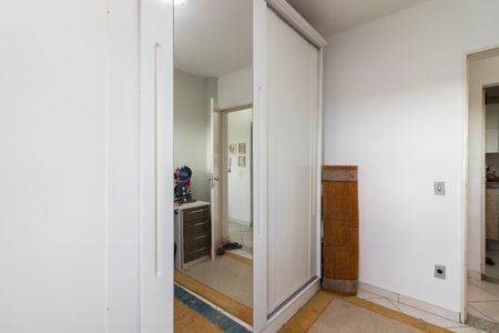 Apartamento à venda com 60m², 2 quartos e 1 vagaQuarto 2