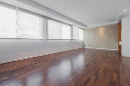 Apartamento à venda com 140m², 3 quartos e 3 vagas Apartamento à venda com 140m², 3 quartos e 3 vagasFoto 01