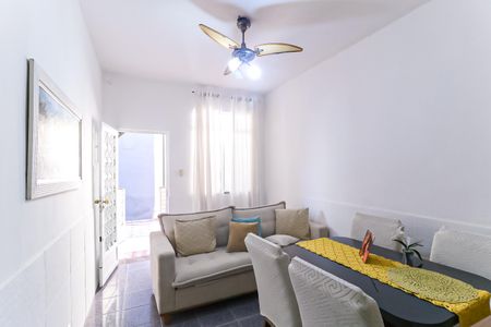 Casa à venda com 120m², 3 quartos e 1 vagaSala