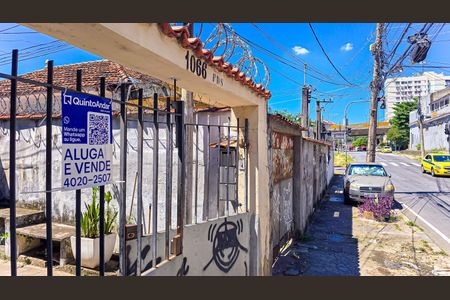 Casa à venda com 120m², 3 quartos e 1 vagaFachada com placa