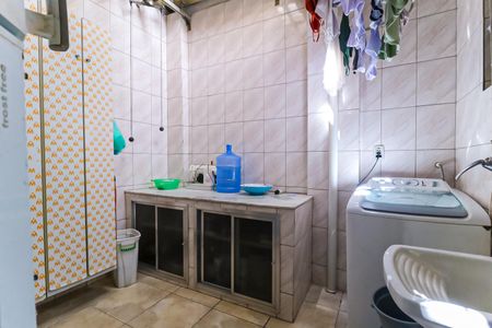 Casa à venda com 120m², 3 quartos e 1 vagaÁrea de Serviço