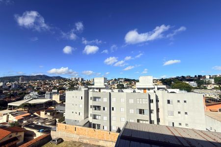 Vista de apartamento à venda com 2 quartos, 50m² em Cinquentenario , Belo Horizonte