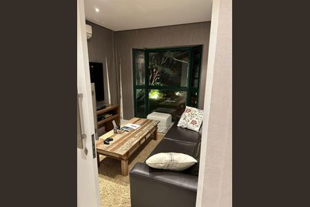 Casa à venda com 3 quartos, 180m² em Tamboré, Santana de Parnaíba