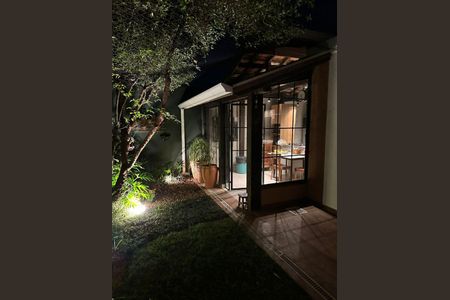 Casa à venda com 3 quartos, 180m² em Tamboré, Santana de Parnaíba