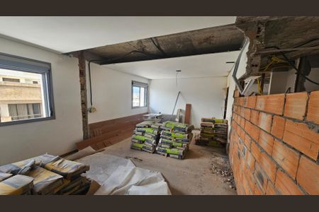 Apartamento à venda com 3 quartos, 180m² em Lourdes, Belo Horizonte