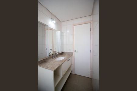 Apartamento para alugar com 80m², 3 quartos e 2 vagasBanheiro da Suíte