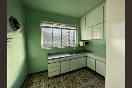 Casa à venda com 4 quartos, 247m² em Jardim Paulista, São Paulo