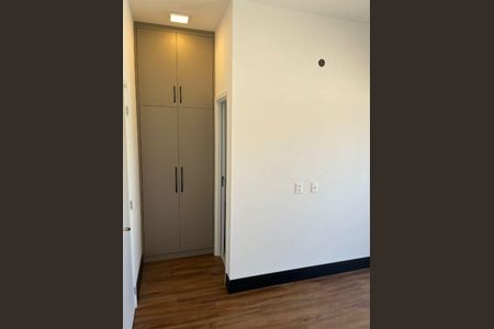 Casa à venda com 3 quartos, 200m² em Residencial Tambore III, Santana de Parnaíba