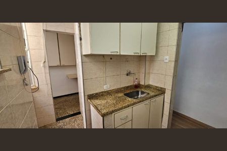 Apartamento à venda com 76m², 2 quartos e sem vaga
