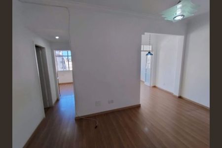 Apartamento à venda com 76m², 2 quartos e sem vaga
