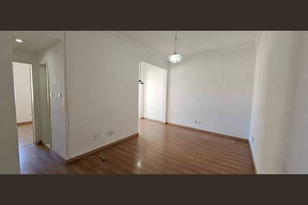 Apartamento à venda com 76m², 2 quartos e sem vaga