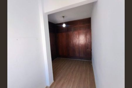 Apartamento à venda com 76m², 2 quartos e sem vaga