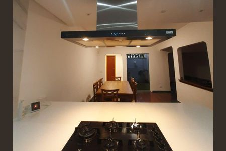 Casa à venda com 3 quartos, 250m² em Planalto Paulista, São Paulo