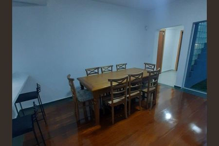 Casa à venda com 3 quartos, 250m² em Planalto Paulista, São Paulo