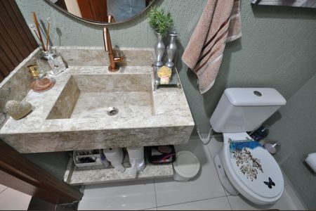 Casa à venda com 150m², 3 quartos e 2 vagasLavabo
