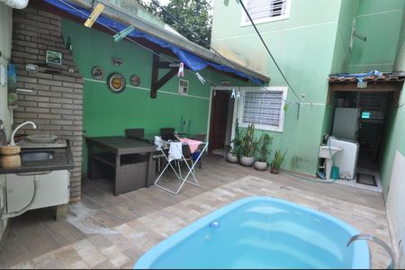 Casa à venda com 150m², 3 quartos e 2 vagasChurrasqueira
