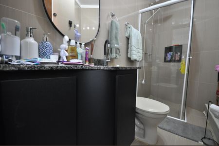 Casa à venda com 150m², 3 quartos e 2 vagasBanheiro da Suíte 1