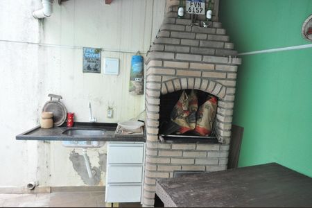 Casa à venda com 150m², 3 quartos e 2 vagasChurrasqueira