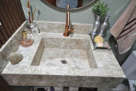Casa à venda com 150m², 3 quartos e 2 vagasLavabo
