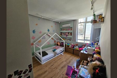 Apartamento à venda com 3 quartos, 142m² em Icaraí, Niterói