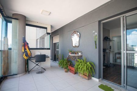 Apartamento à venda com 79m², 1 quarto e 1 vaga
