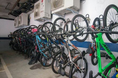 Apartamento à venda com 79m², 1 quarto e 1 vaga