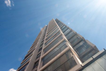 Apartamento à venda com 79m², 1 quarto e 1 vaga