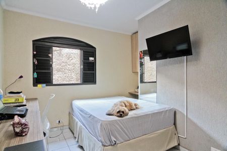 Casa à venda com 273m², 7 quartos e 5 vagasQuarto 2