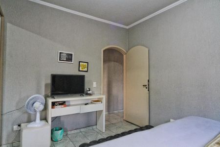 Casa à venda com 273m², 7 quartos e 5 vagas Casa à venda com 273m², 7 quartos e 5 vagasQuarto 5