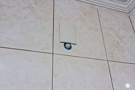 Casa à venda com 273m², 7 quartos e 5 vagas Casa à venda com 273m², 7 quartos e 5 vagasBanheiro 2