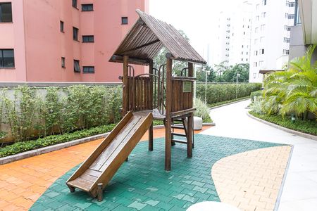 Apartamento para alugar com 60m², 2 quartos e 1 vaga Apartamento para alugar com 60m², 2 quartos e 1 vagaÁrea comum - Playground