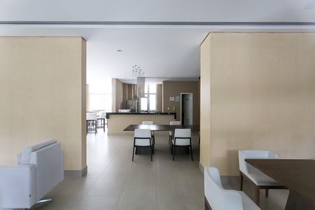 Apartamento para alugar com 60m², 2 quartos e 1 vaga Apartamento para alugar com 60m², 2 quartos e 1 vagaÁrea comum - Salão de festas