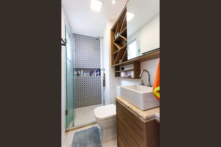 Apartamento para alugar com 60m², 2 quartos e 1 vaga Apartamento para alugar com 60m², 2 quartos e 1 vagaBanheiro da Suíte