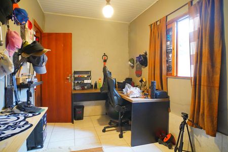 Casa à venda com 277m², 3 quartos e 2 vagasEscritório. 