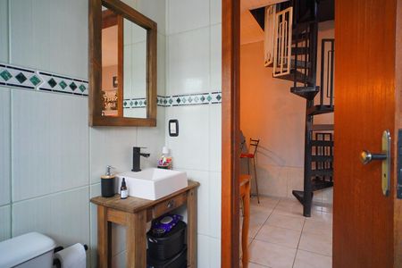 Casa à venda com 277m², 3 quartos e 2 vagasBanheiro 